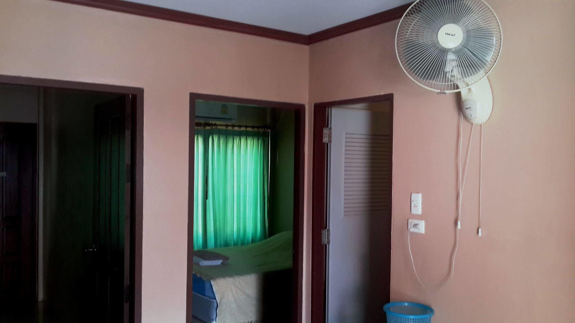 Wanchareon Resort Csaveng-part Kültér fotó